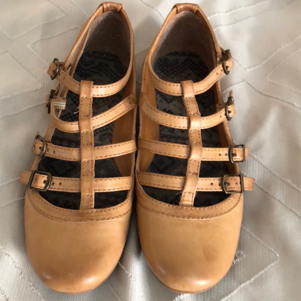 BareTraps buckle flats, size 6.5